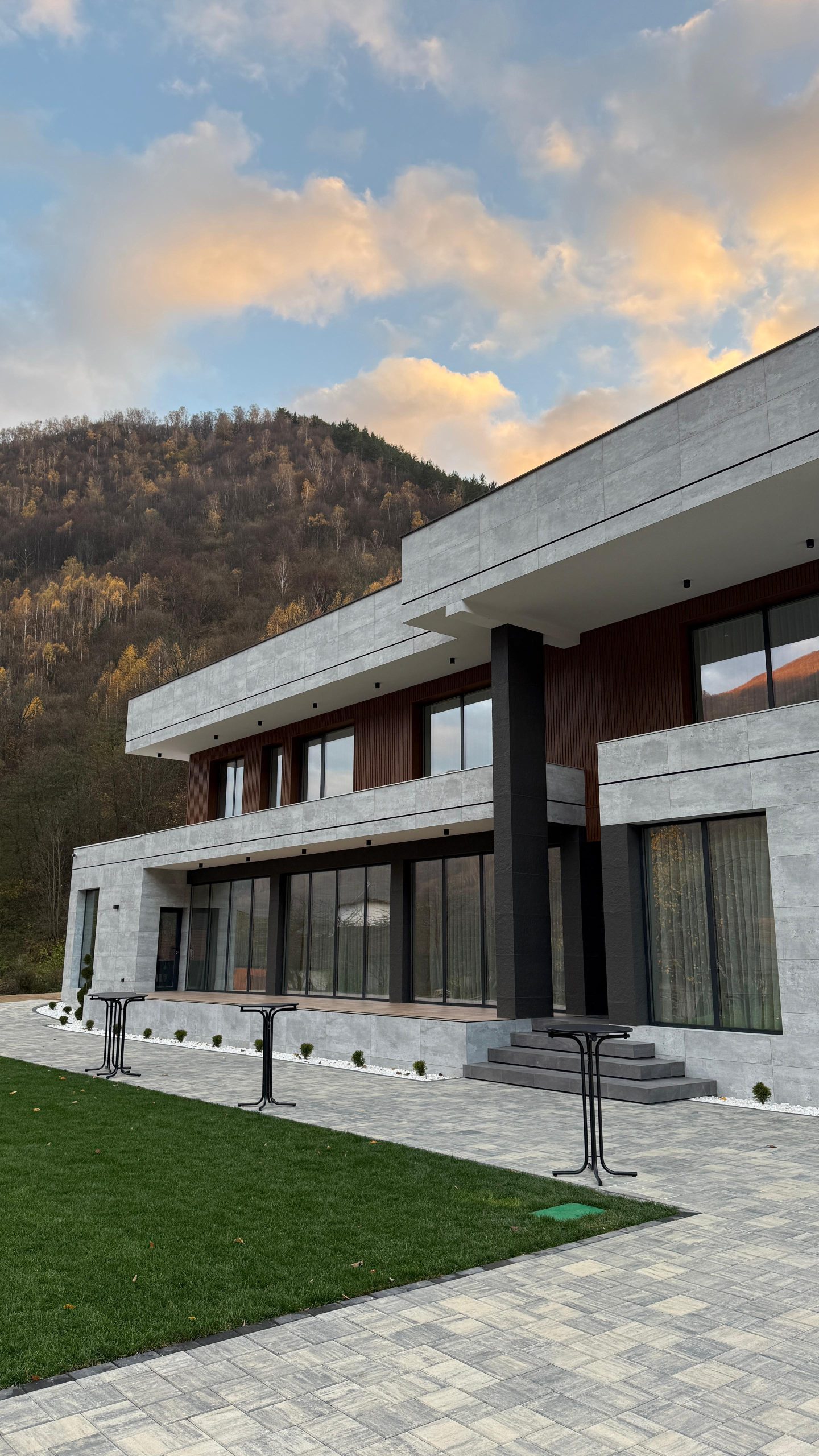 Polish Concrete Medium Grey - imagine 3